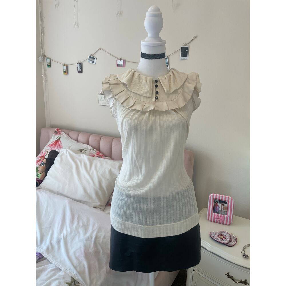 ivory marc jacobs ruffle sleeveless blouse